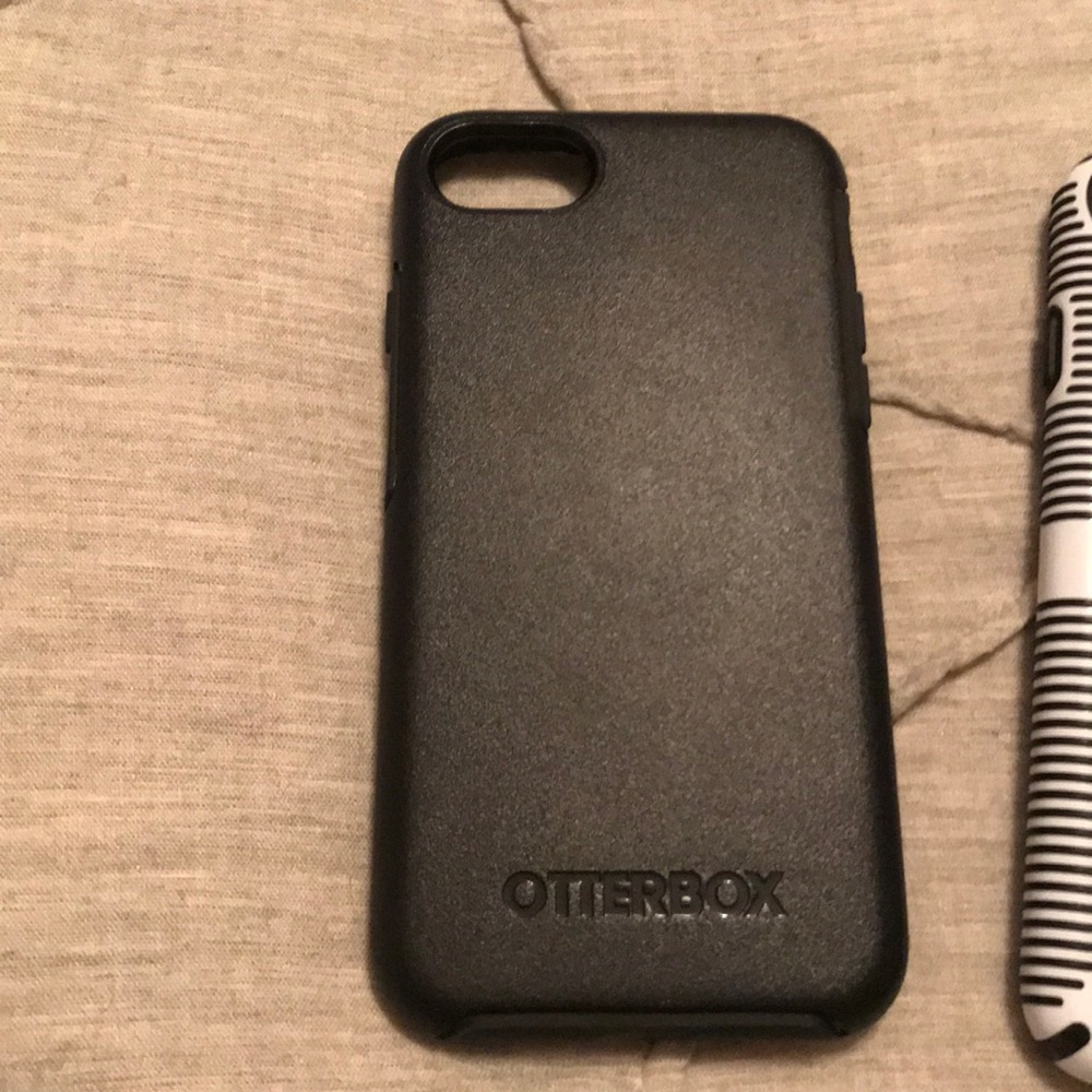 3 iPhone 7 cases